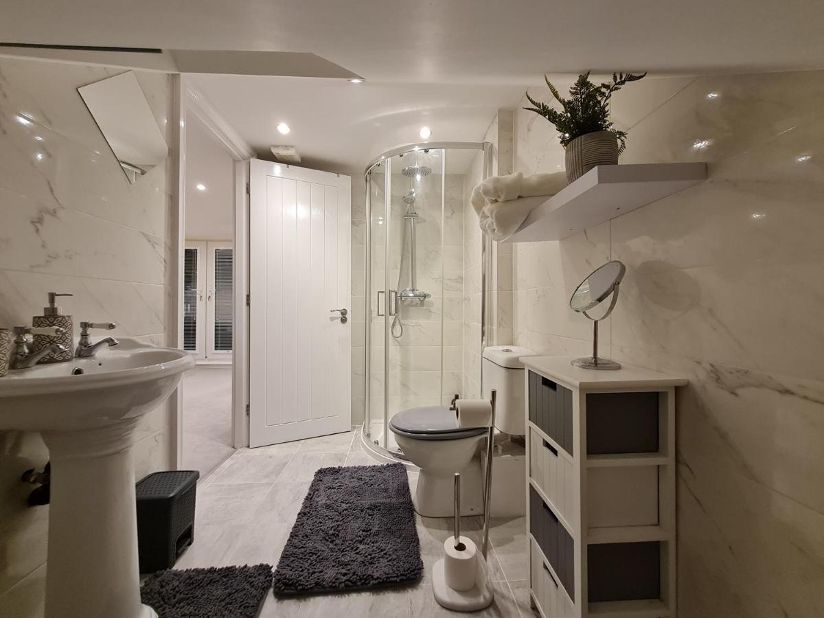 Double Room In Shared Flat London Kültér fotó